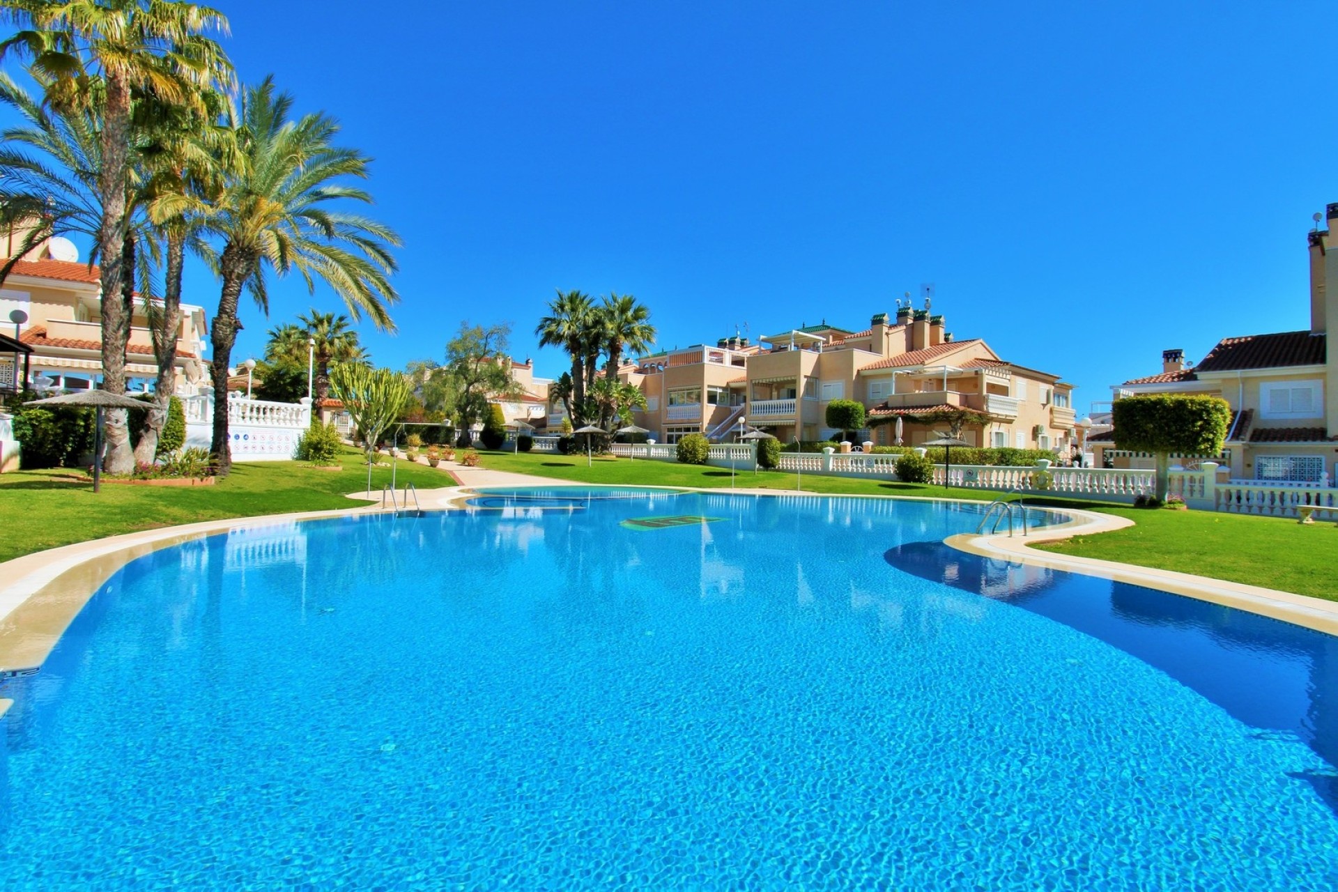 Sale - Apartment Flat -
Playa Flamenca