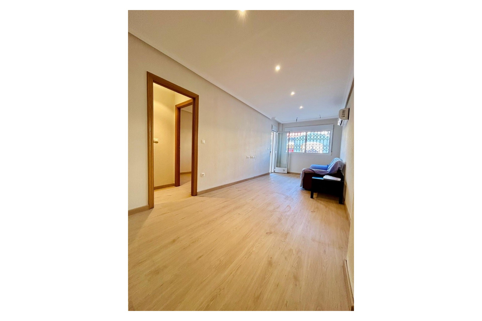 Sale - Apartment Flat -
San Isidro - Inland