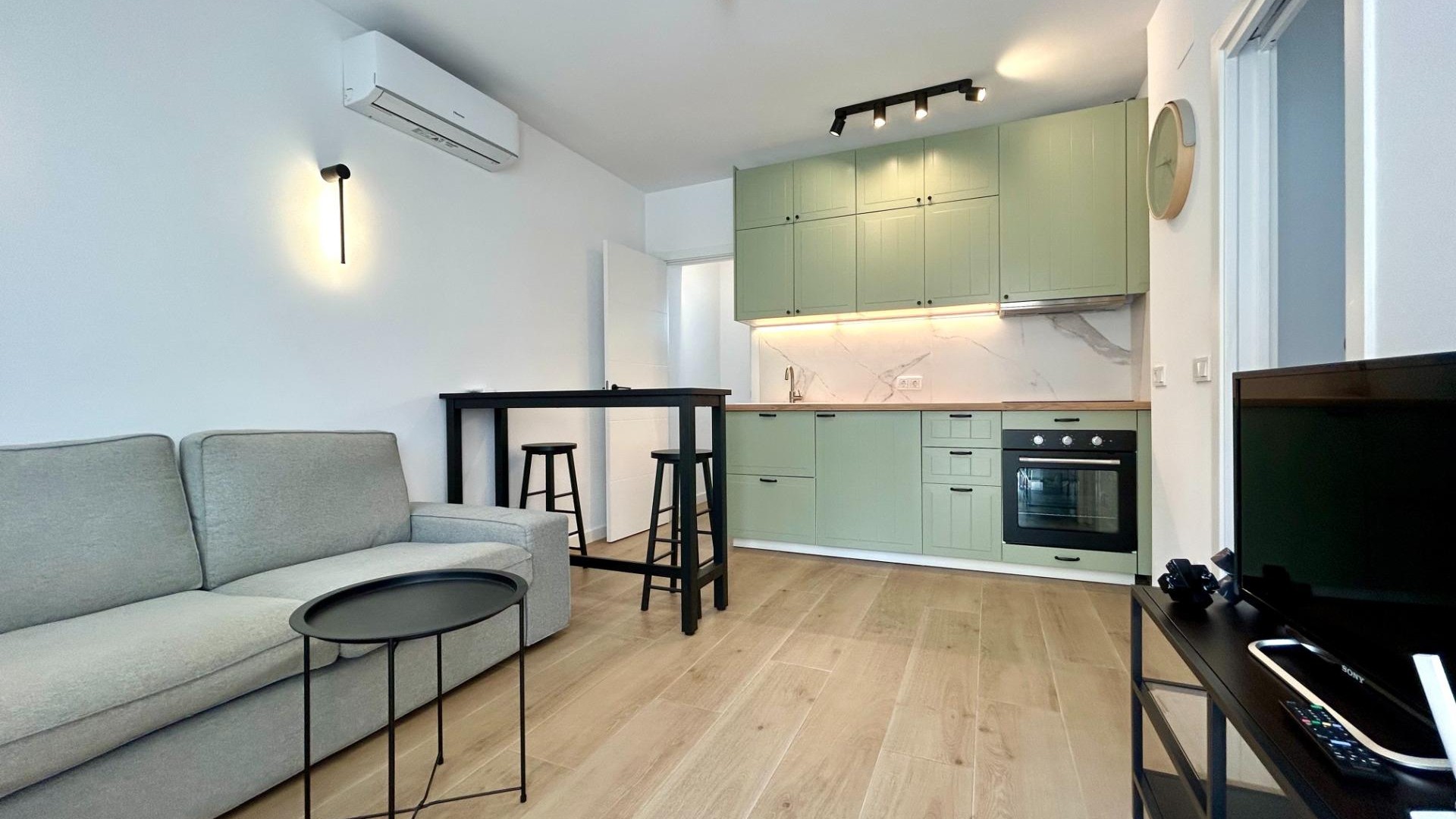 Sale - Apartment Flat -
San Miguel de Salinas - Las filipinas