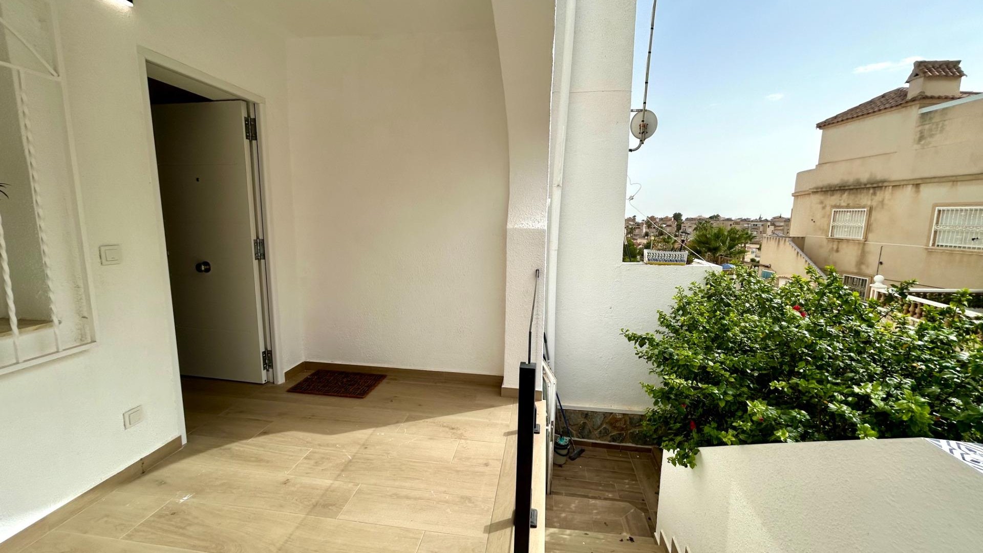 Sale - Apartment Flat -
San Miguel de Salinas - Las filipinas