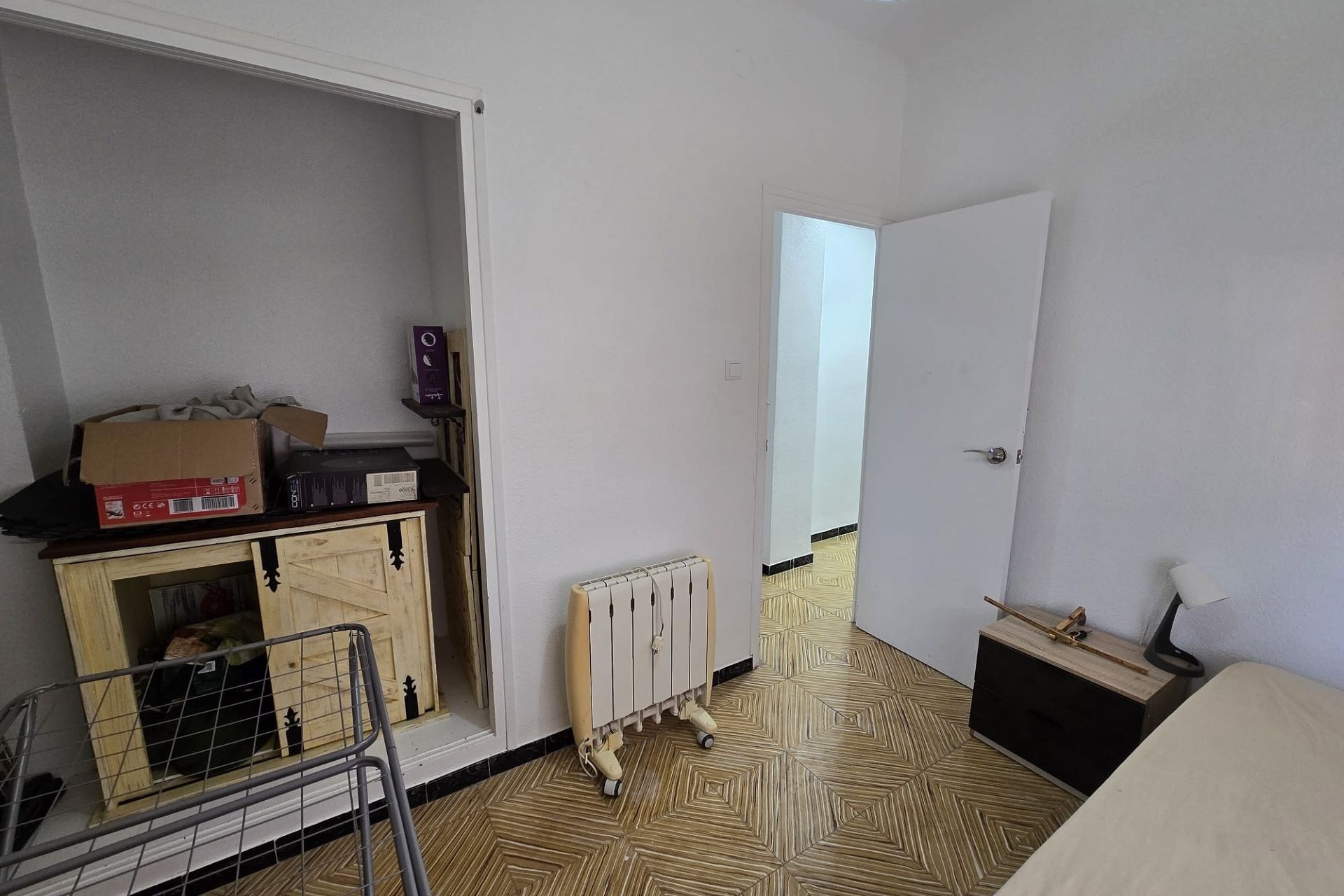 Sale - Apartment Flat -
SAX