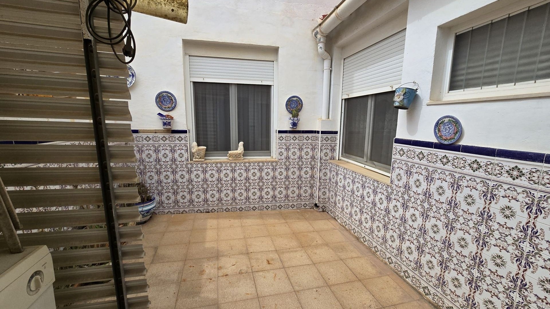 Sale - Apartment Flat -
SAX