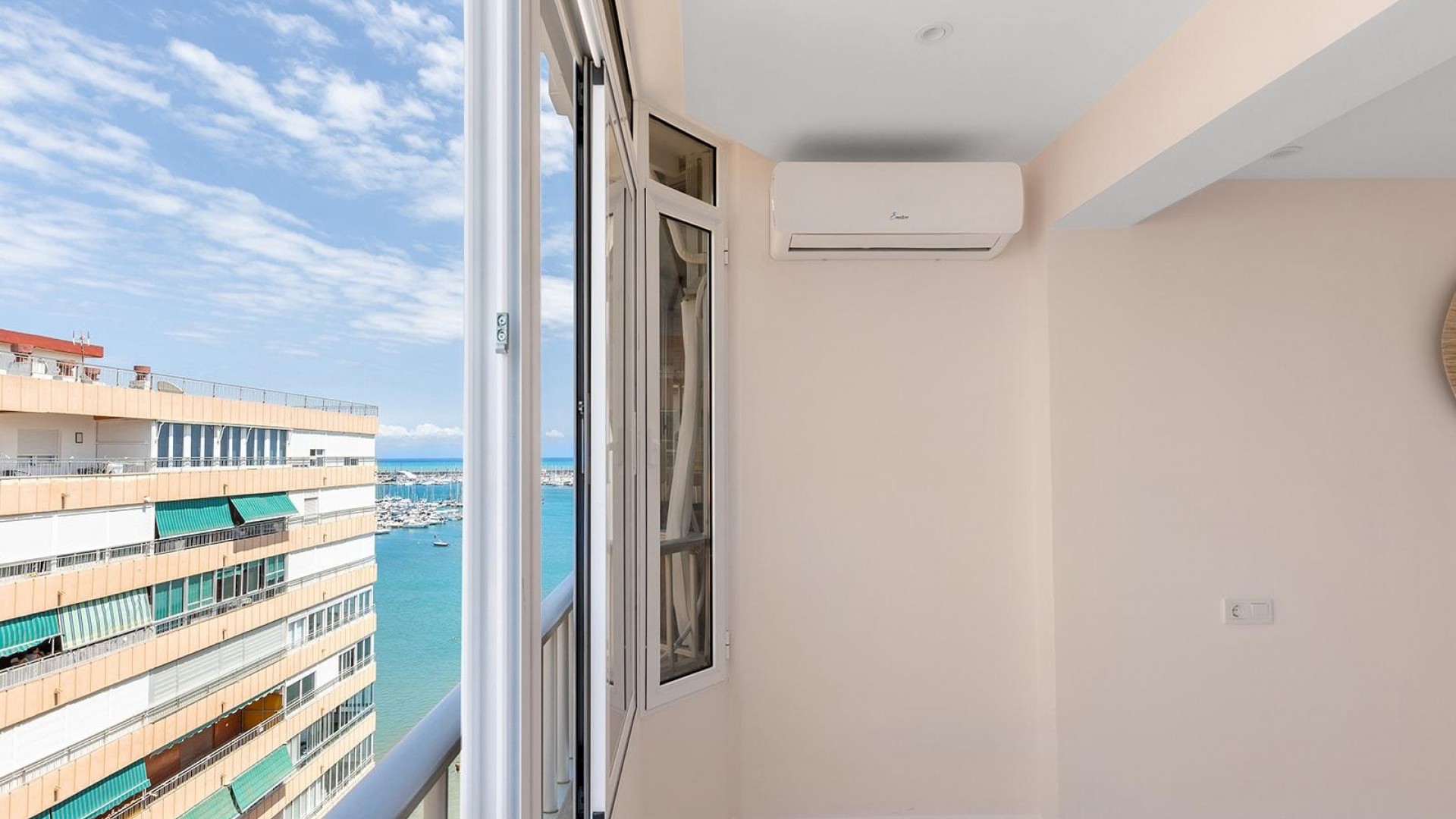 Sale - Apartment Flat -
Torrevieja - Acequion