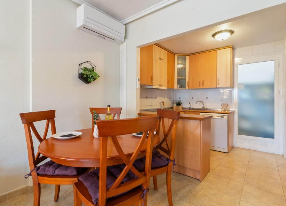 Sale - Apartment Flat -
Torrevieja - Aguas Nuevas