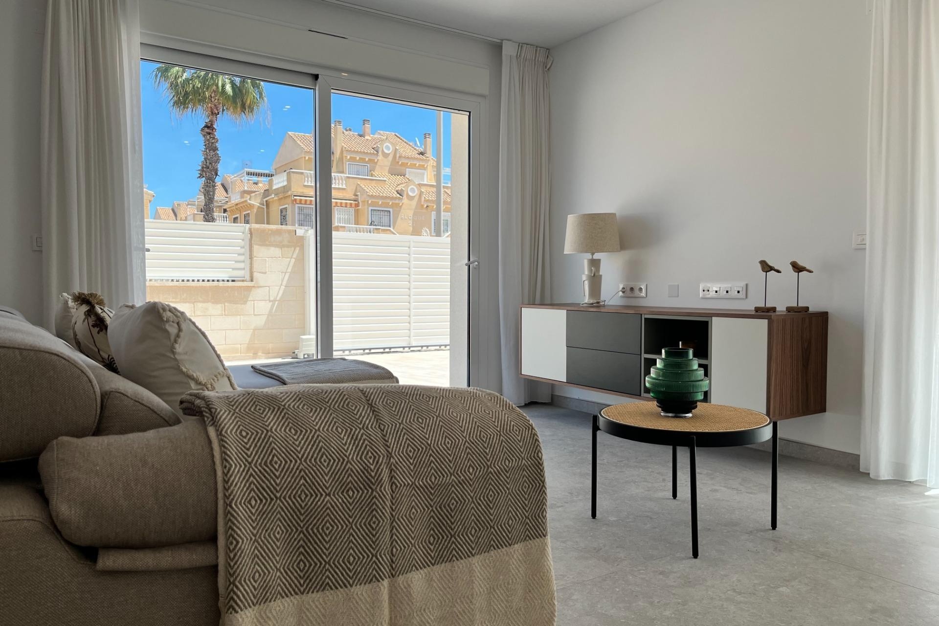 Sale - Apartment Flat -
Torrevieja - Aguas Nuevas