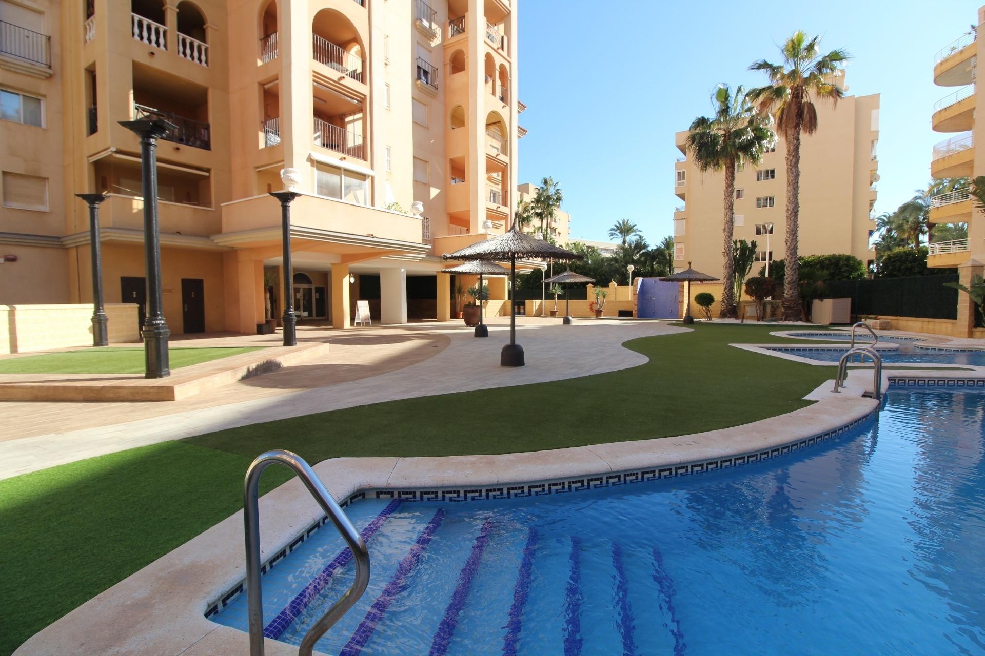 Sale - Apartment Flat -
Torrevieja - Aldea del mar