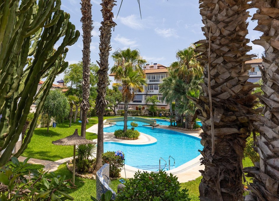 Sale - Apartment Flat -
Torrevieja - Cañada del Molino