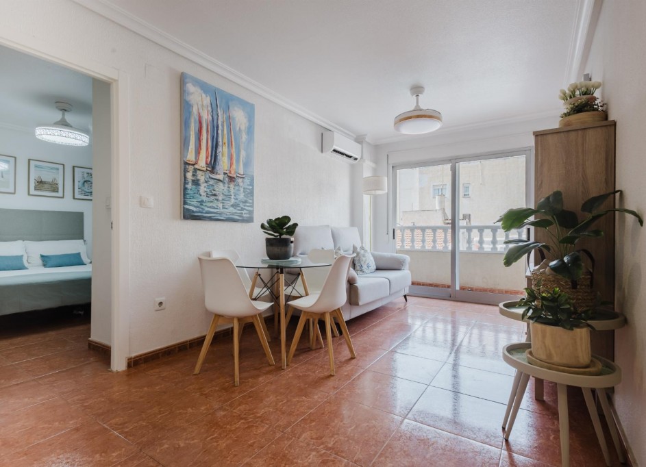 Sale - Apartment Flat -
Torrevieja - Center