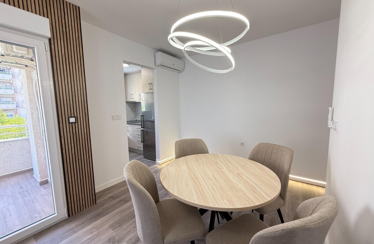 Sale - Apartment Flat -
Torrevieja - Center