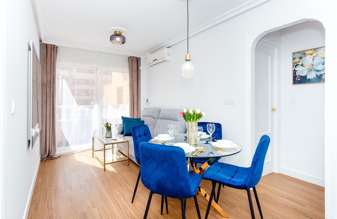 Sale - Apartment Flat -
Torrevieja - Center