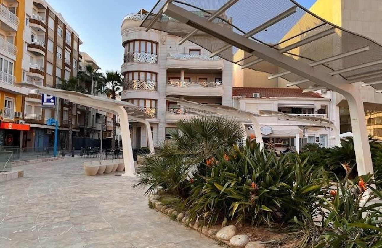 Sale - Apartment Flat -
Torrevieja - Center