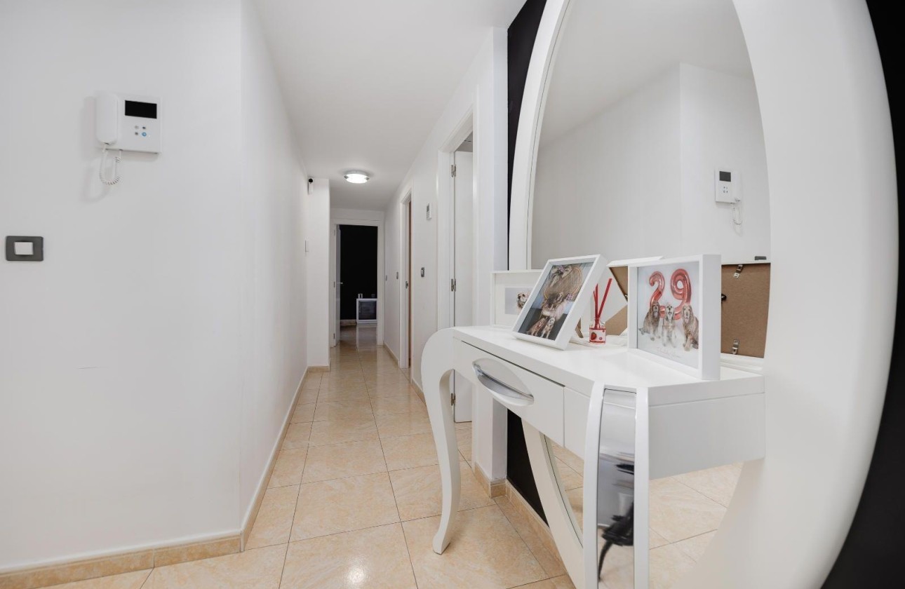 Sale - Apartment Flat -
Torrevieja - Center