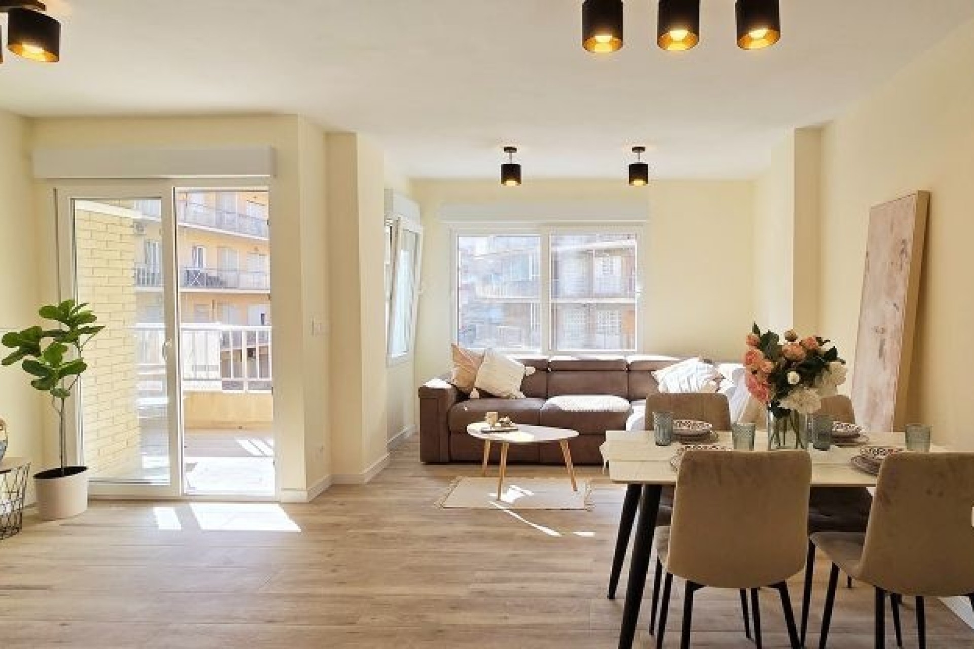 Sale - Apartment Flat -
Torrevieja - Center