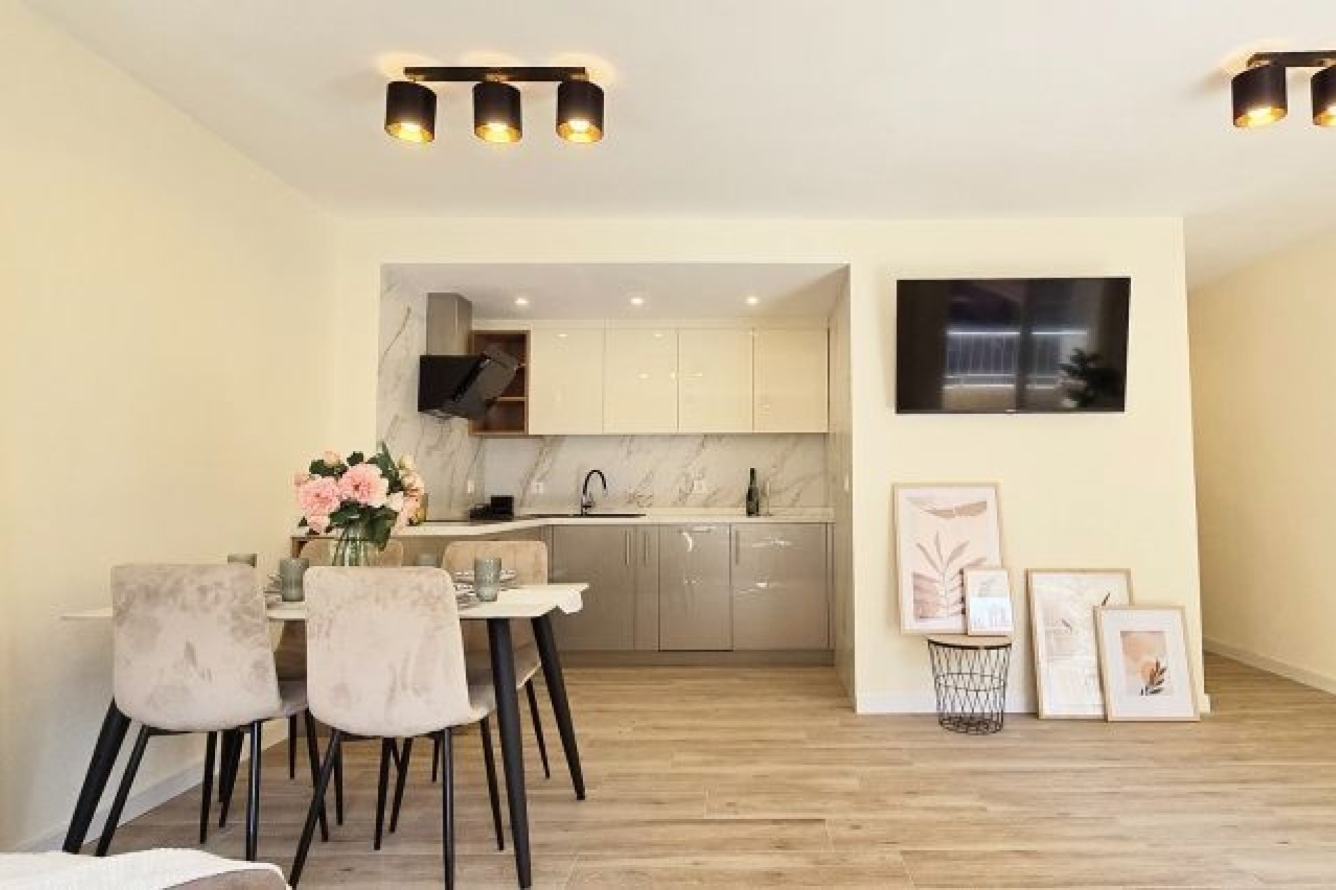 Sale - Apartment Flat -
Torrevieja - Center