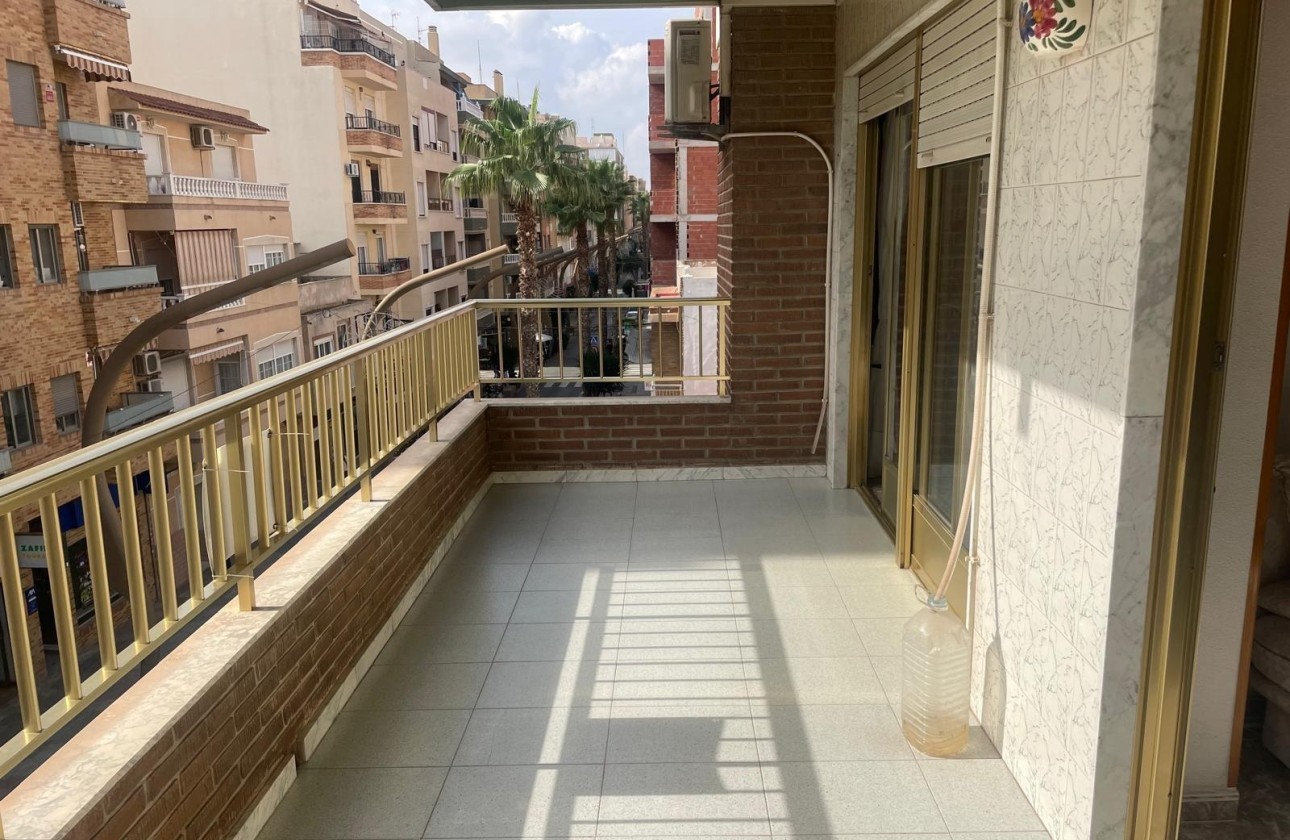 Sale - Apartment Flat -
Torrevieja - Center
