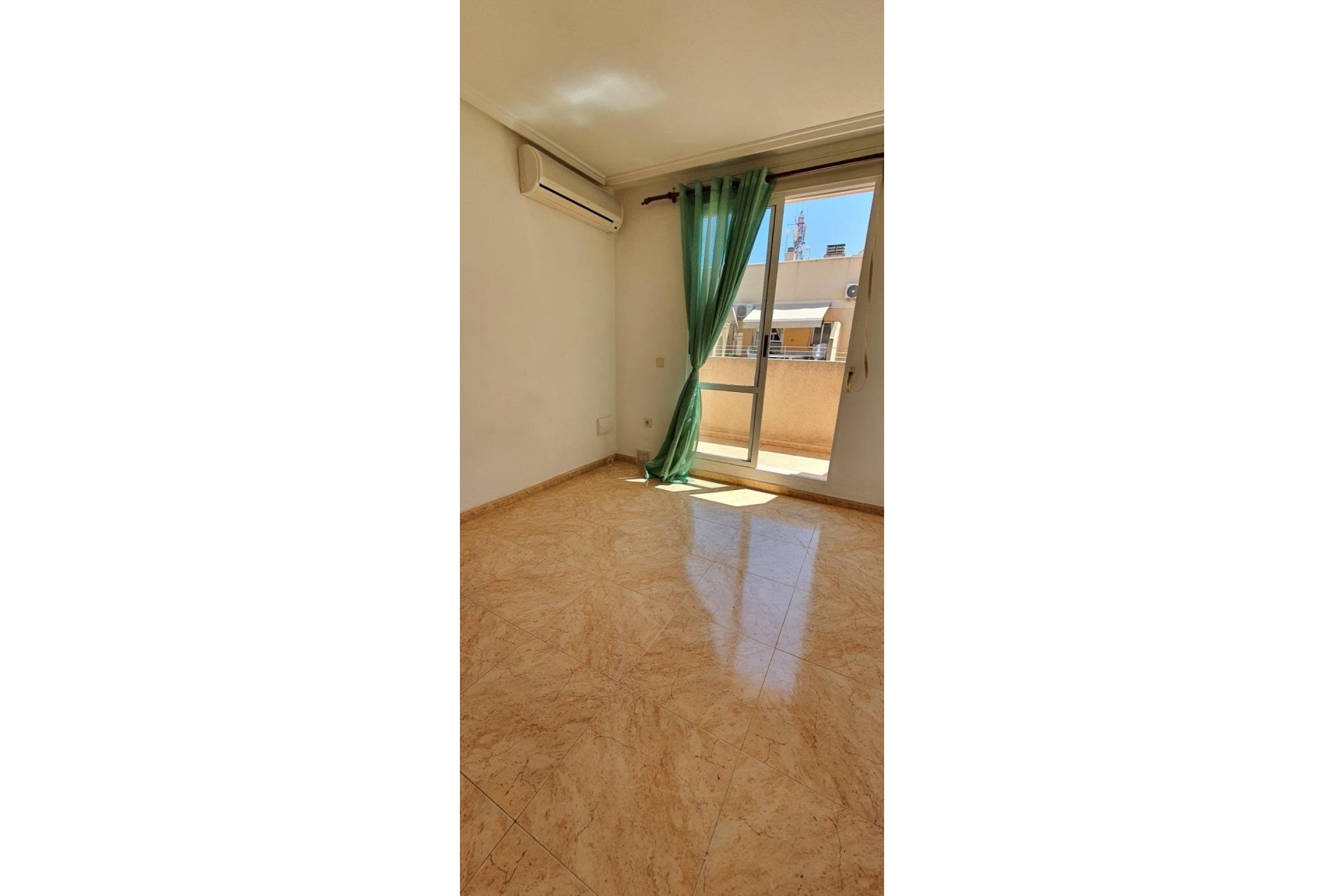 Sale - Apartment Flat -
Torrevieja - Center