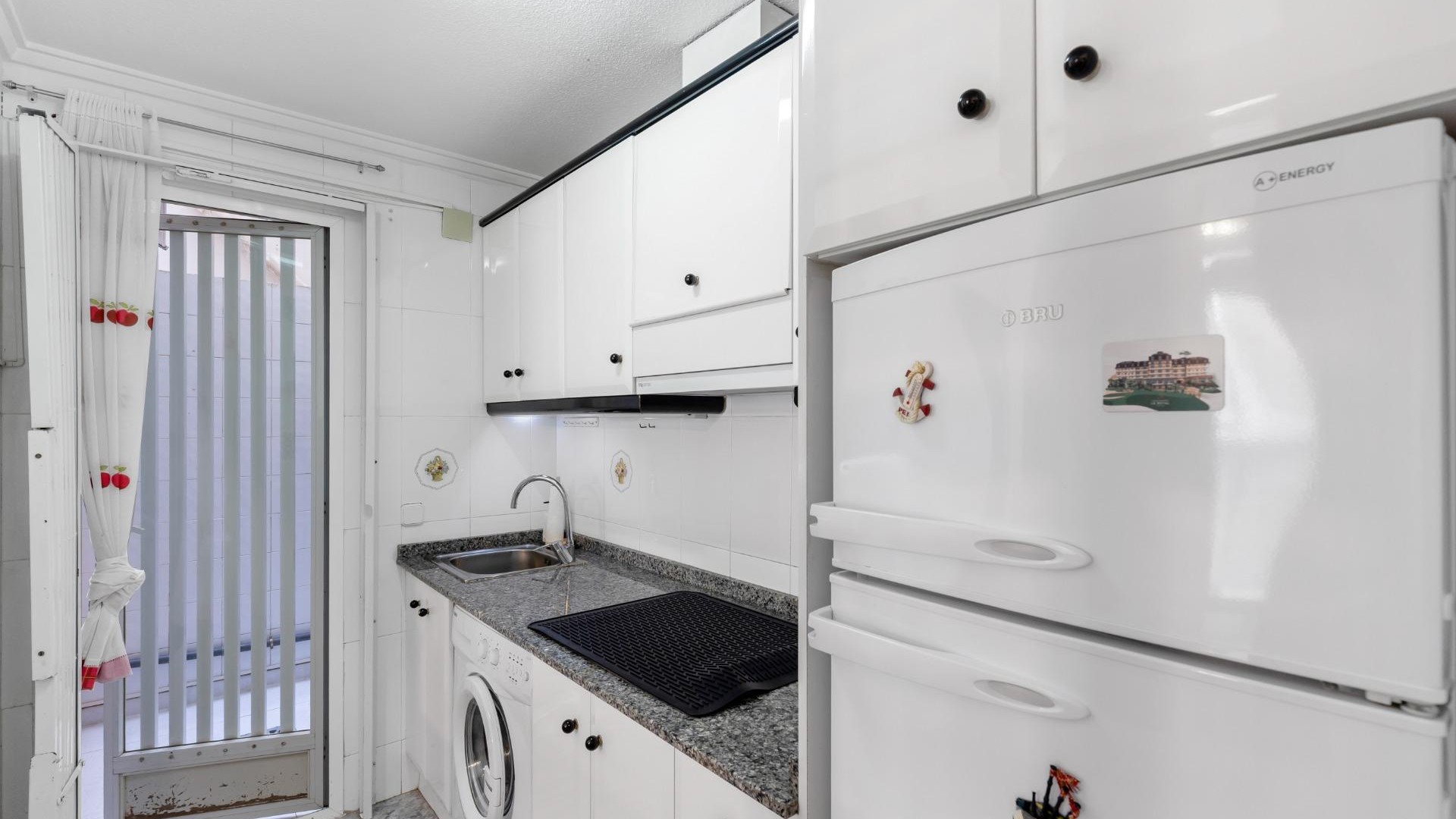 Sale - Apartment Flat -
Torrevieja - Centro - Muelle Pesquero