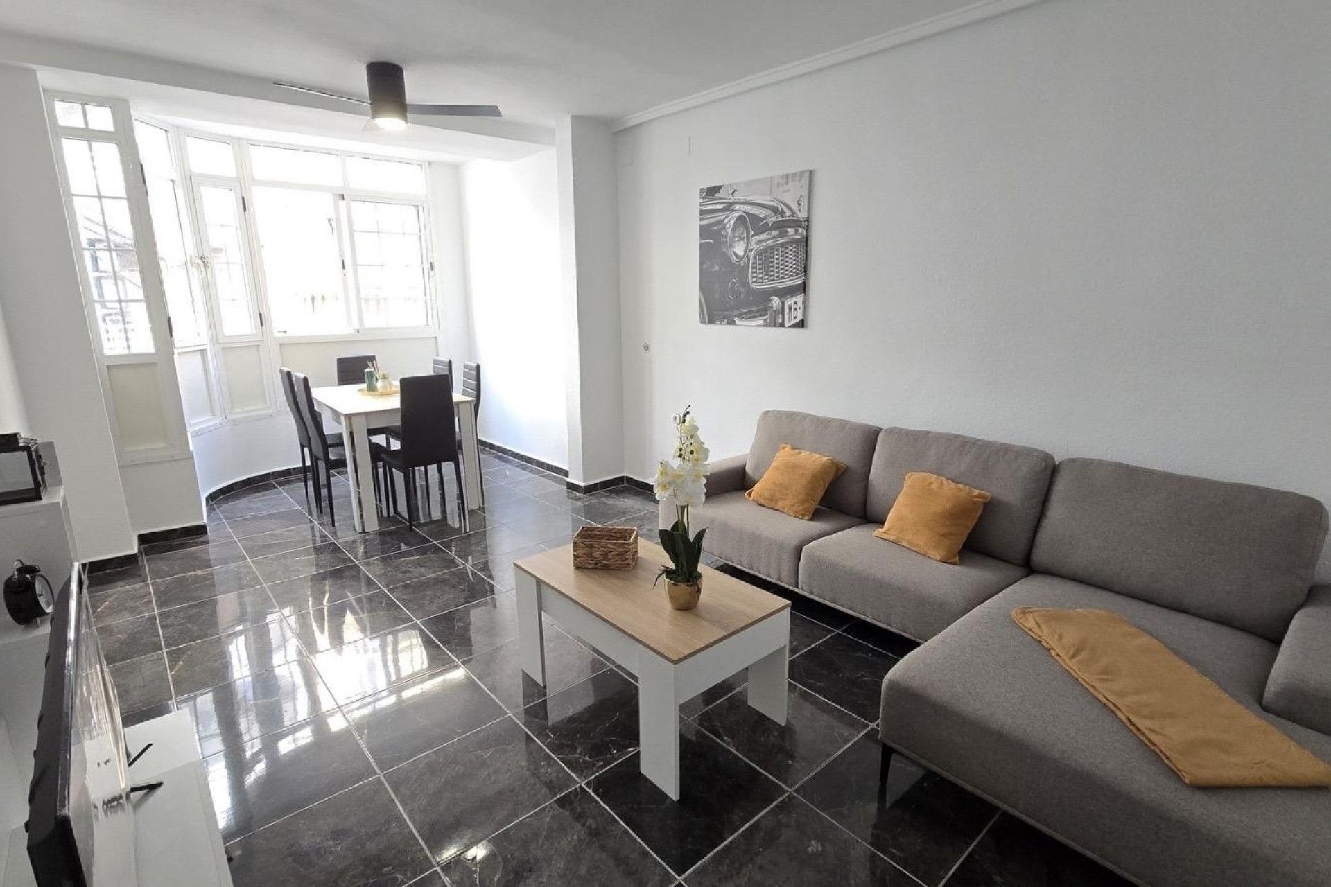 Sale - Apartment Flat -
Torrevieja - Centro - Muelle Pesquero