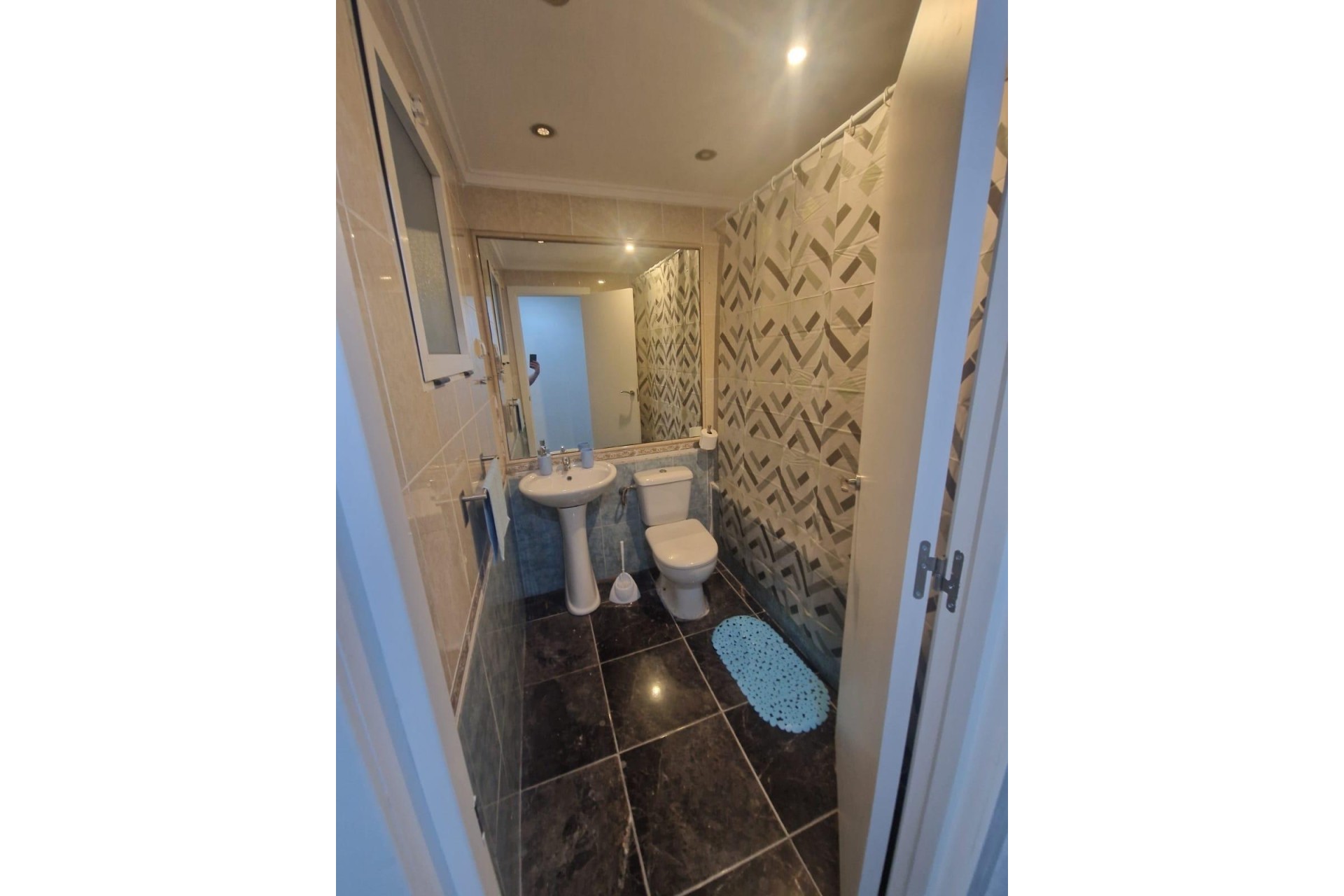Sale - Apartment Flat -
Torrevieja - Centro - Muelle Pesquero