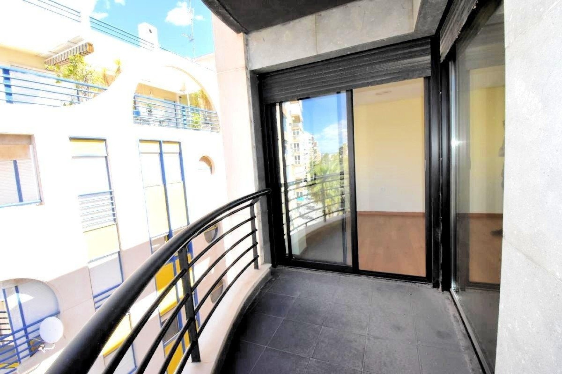 Sale - Apartment Flat -
Torrevieja - Centro - Muelle Pesquero