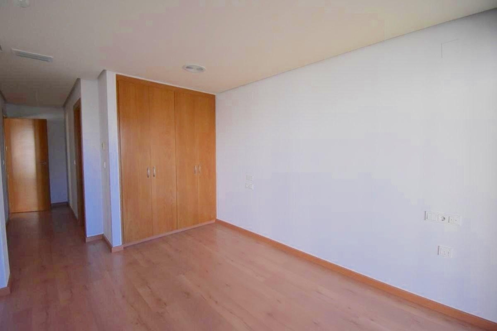 Sale - Apartment Flat -
Torrevieja - Centro - Muelle Pesquero