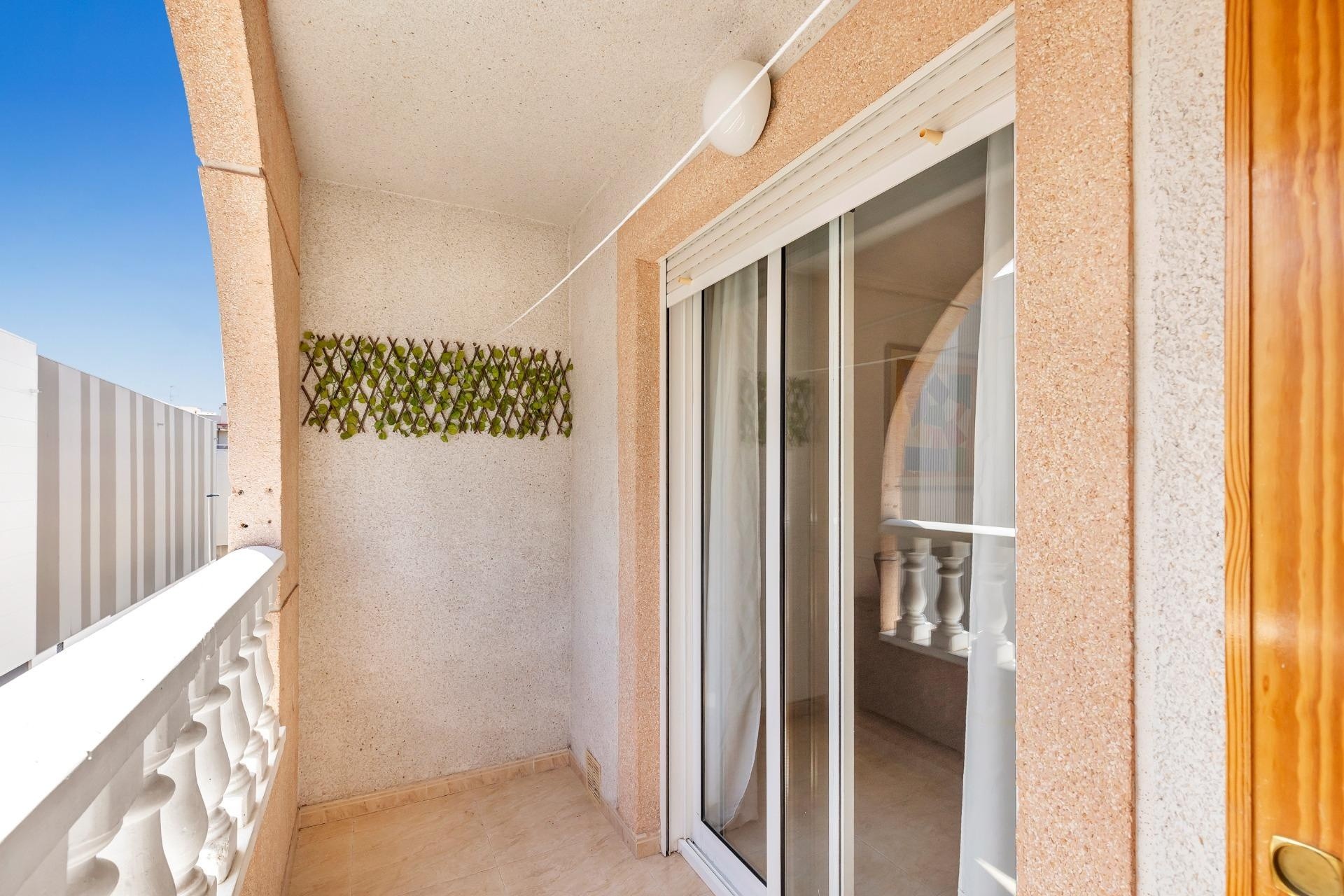 Sale - Apartment Flat -
Torrevieja - Centro - Muelle Pesquero