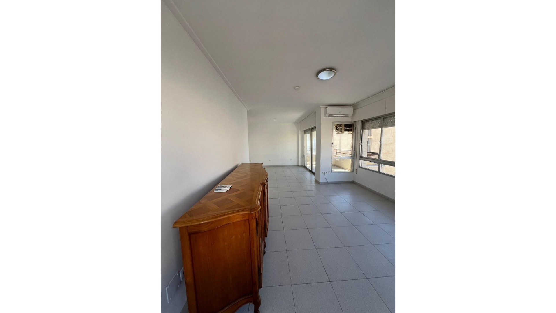 Sale - Apartment Flat -
Torrevieja - Centro - Muelle Pesquero