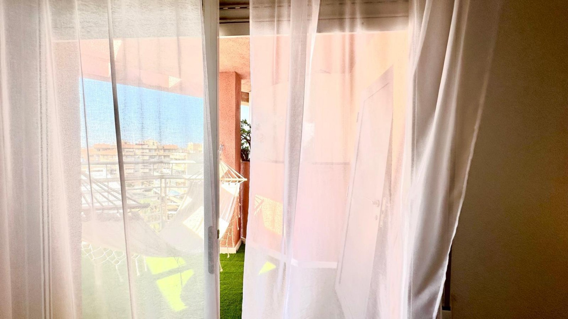 Sale - Apartment Flat -
Torrevieja - Centro