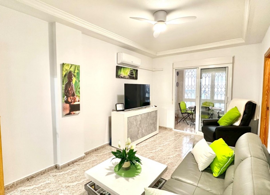 Sale - Apartment Flat -
Torrevieja - Centro