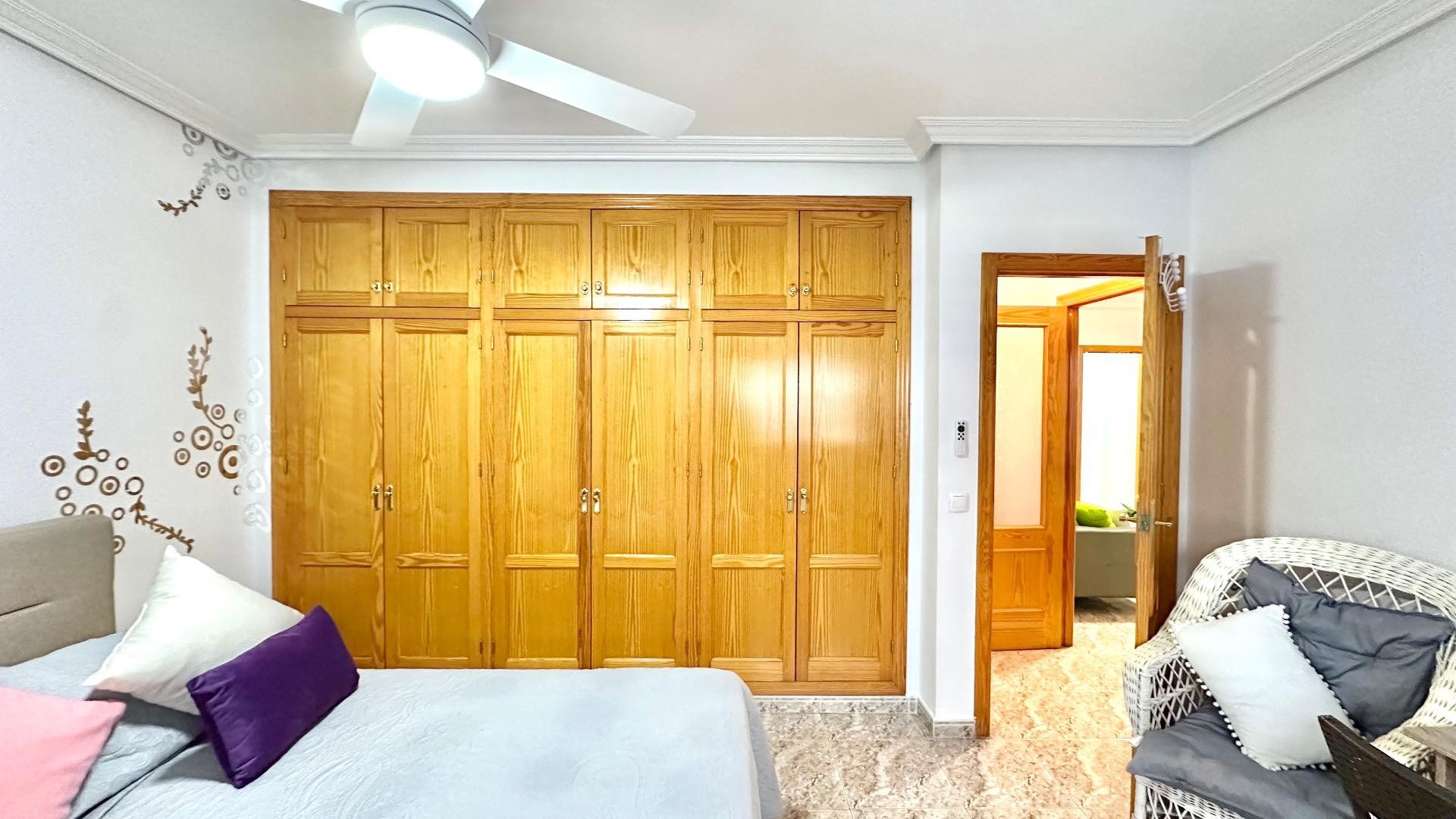 Sale - Apartment Flat -
Torrevieja - Centro