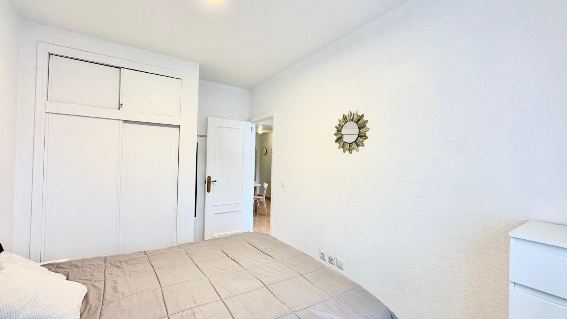 Sale - Apartment Flat -
Torrevieja - Centro