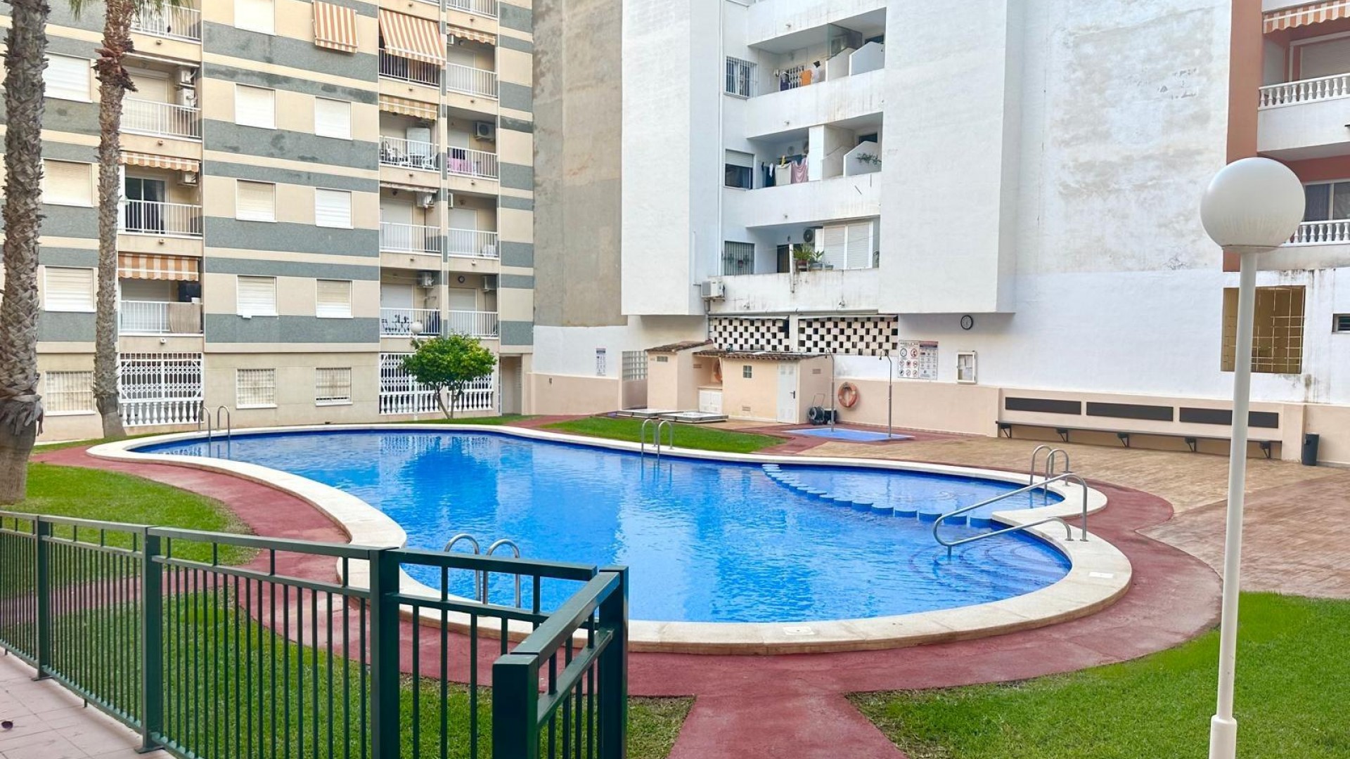 Sale - Apartment Flat -
Torrevieja - Centro