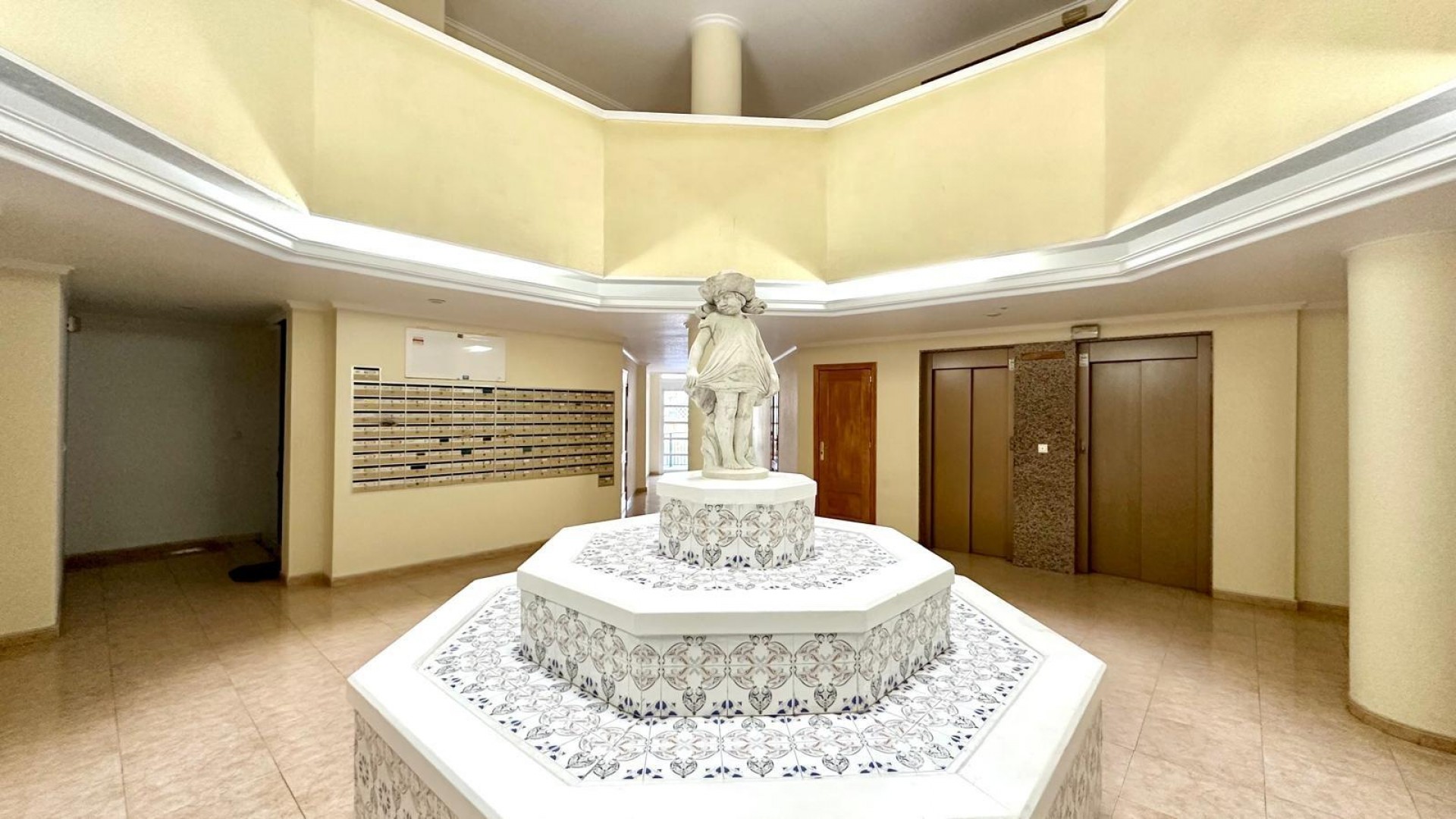 Sale - Apartment Flat -
Torrevieja - Centro