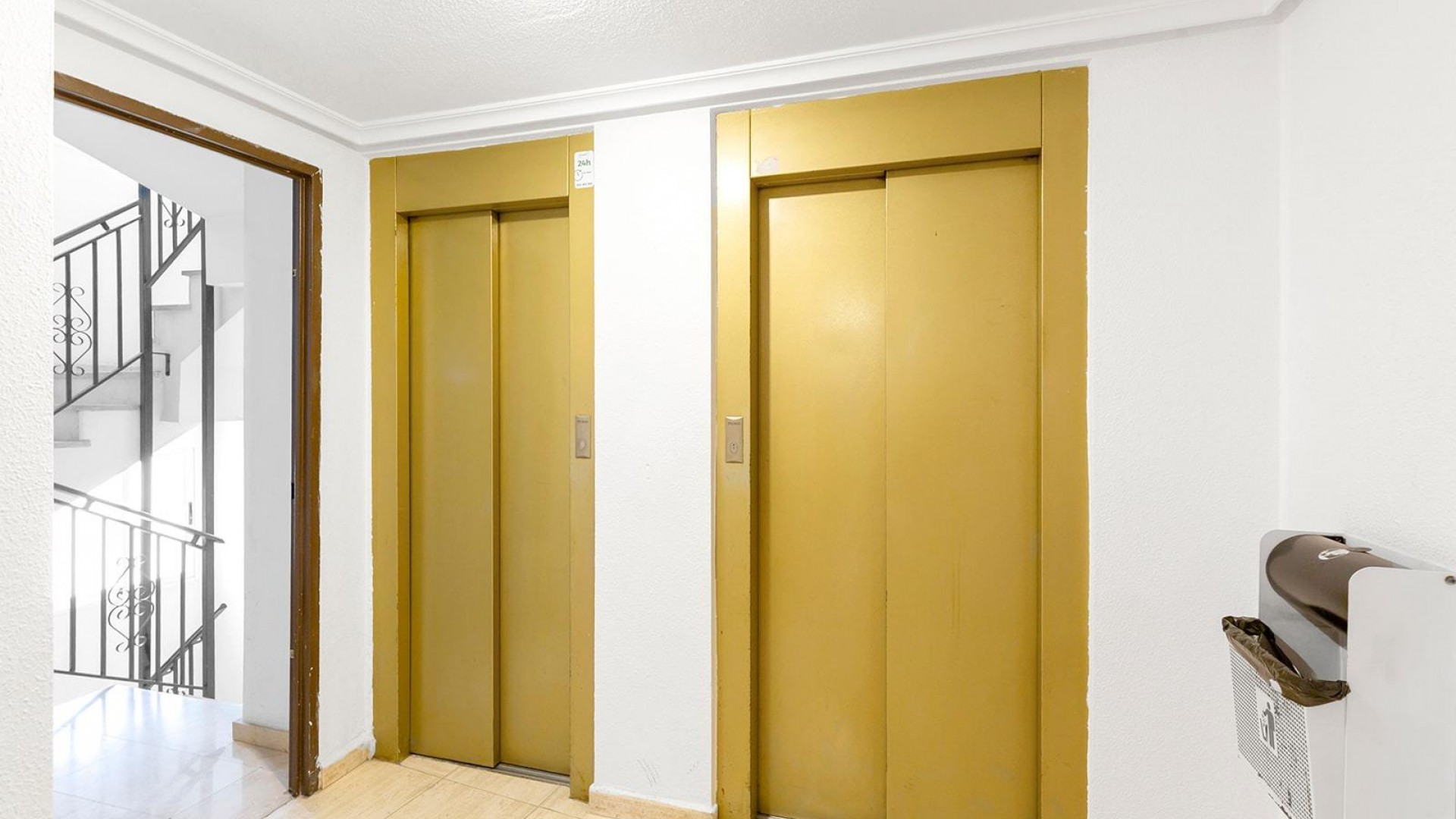 Sale - Apartment Flat -
Torrevieja - Centro