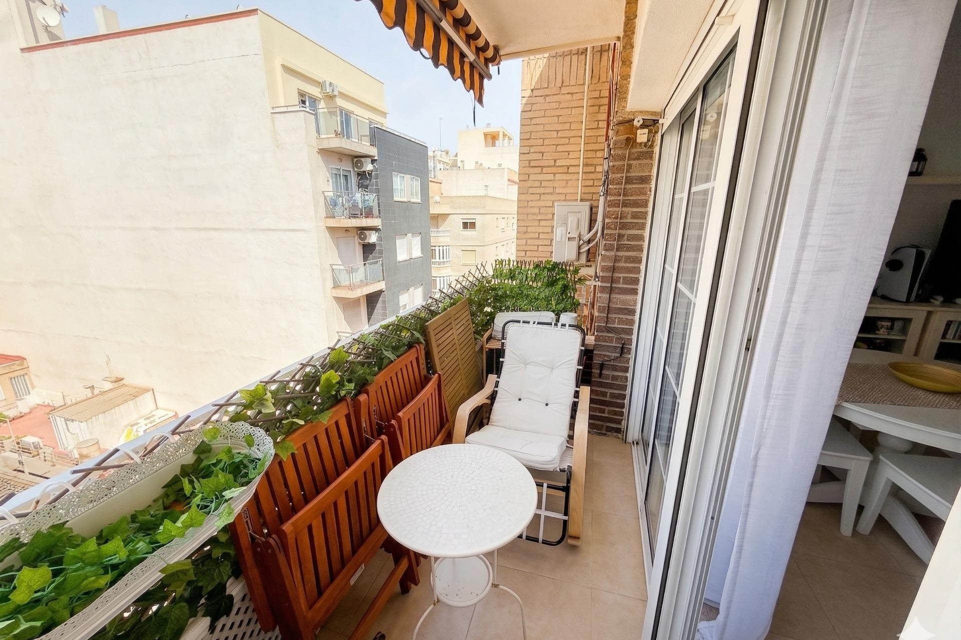 Sale - Apartment Flat -
Torrevieja - Centro