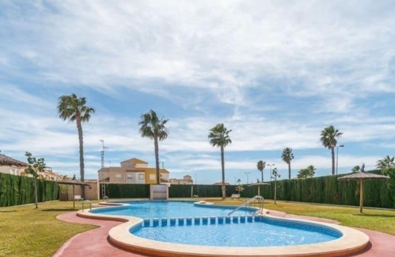 Sale - Apartment Flat -
Torrevieja - El limonar