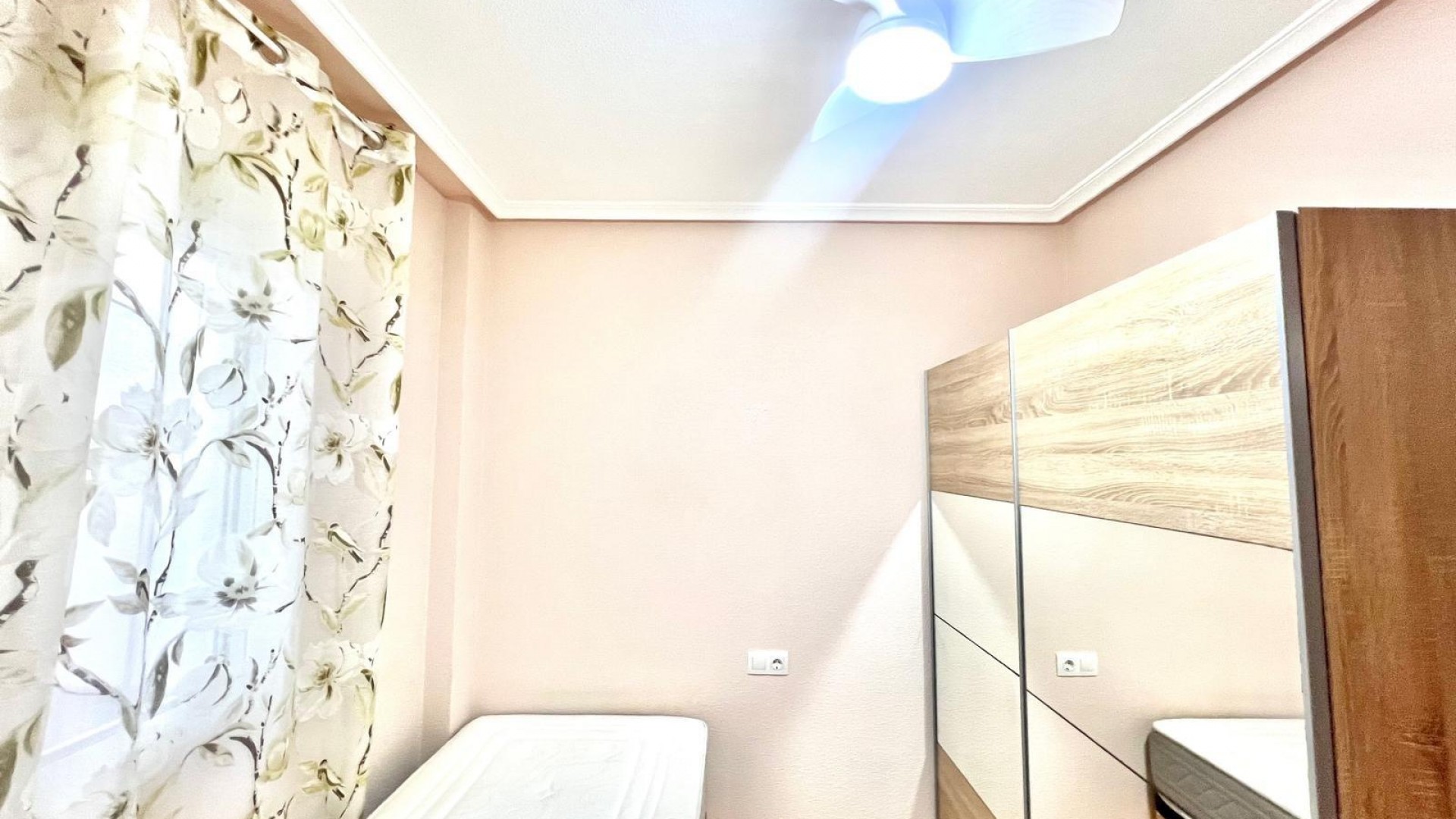 Sale - Apartment Flat -
Torrevieja - Estacion de autobuses