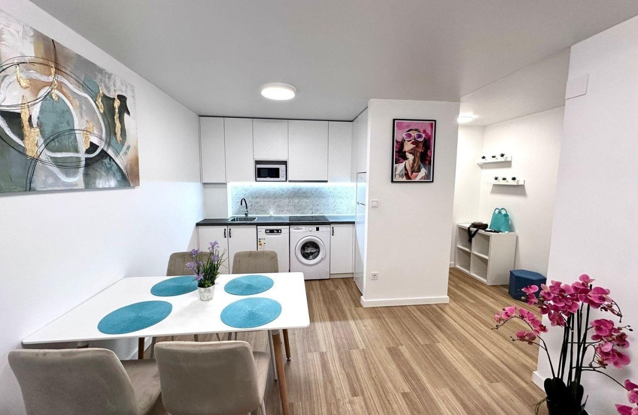 Sale - Apartment Flat -
Torrevieja - Estacion de autobuses