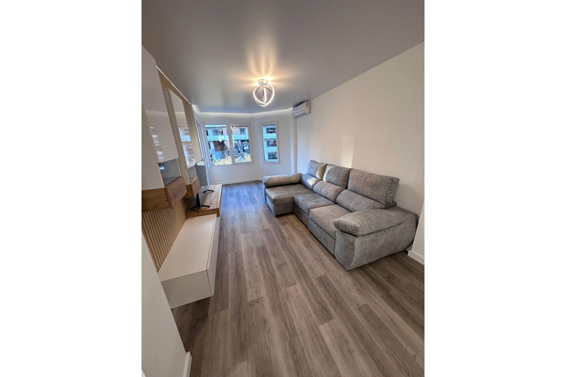 Sale - Apartment Flat -
Torrevieja - Estacion de autobuses