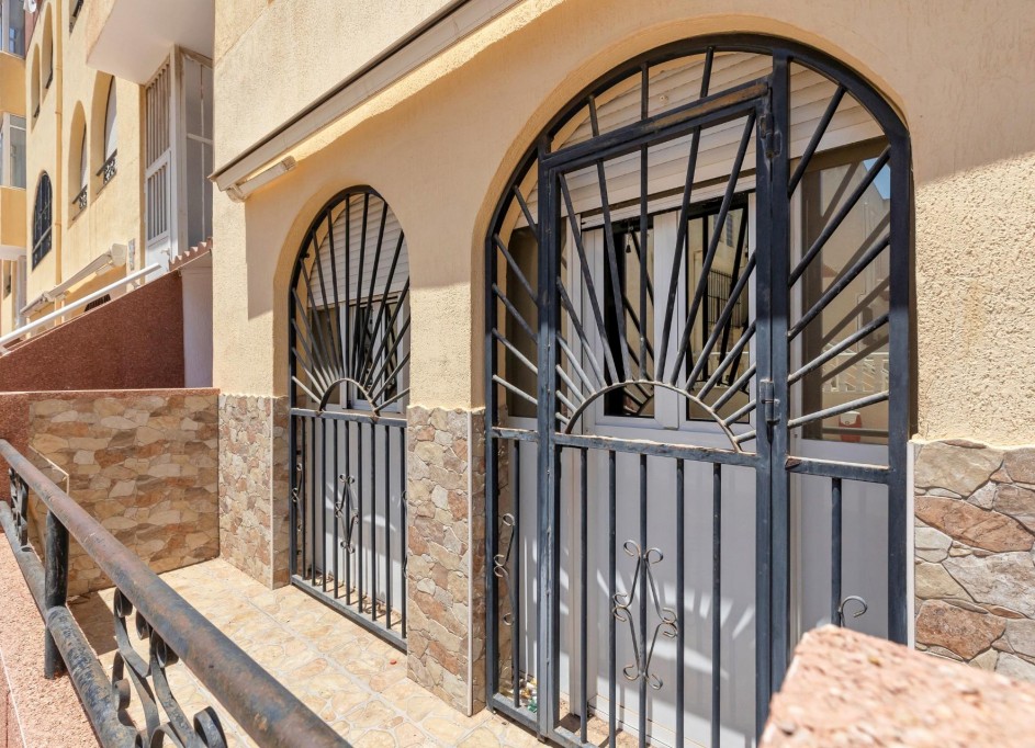 Sale - Apartment Flat -
Torrevieja - La Mata pueblo