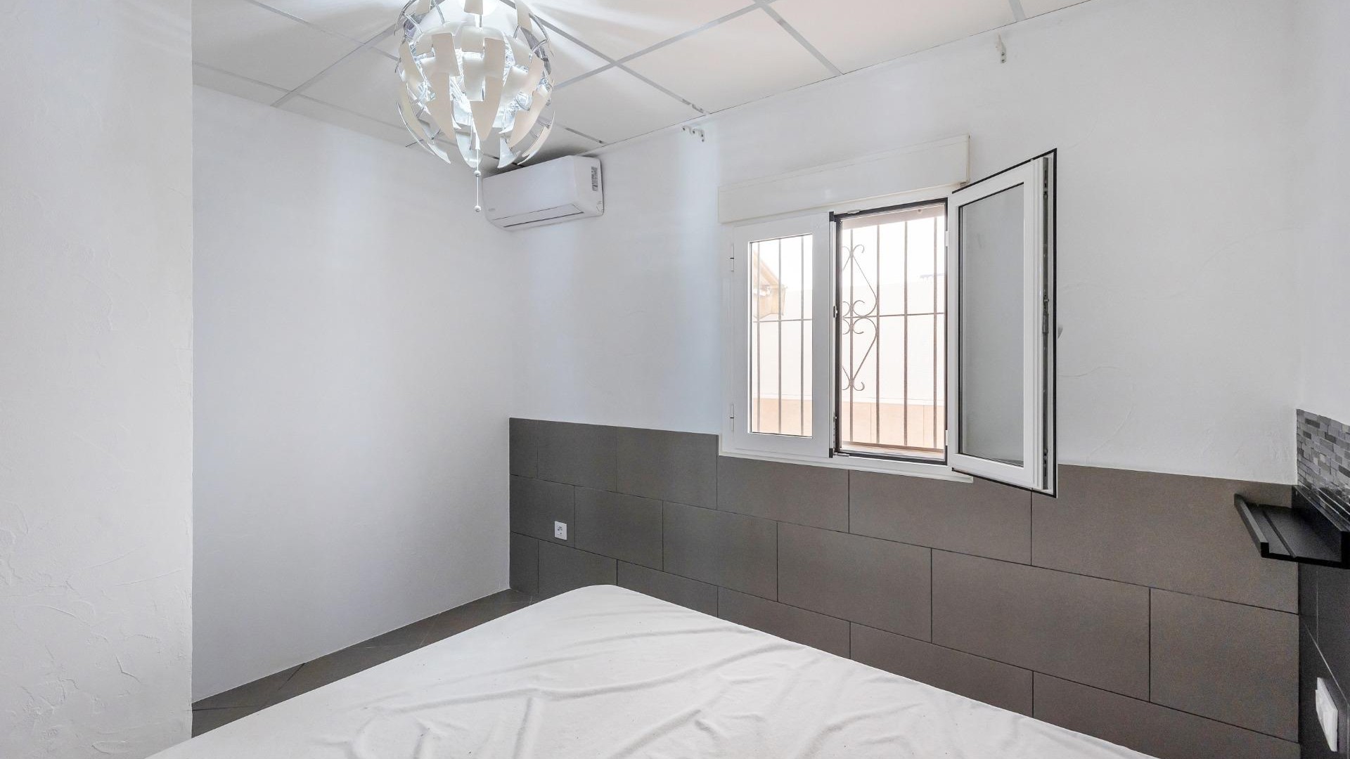 Sale - Apartment Flat -
Torrevieja - La Mata pueblo