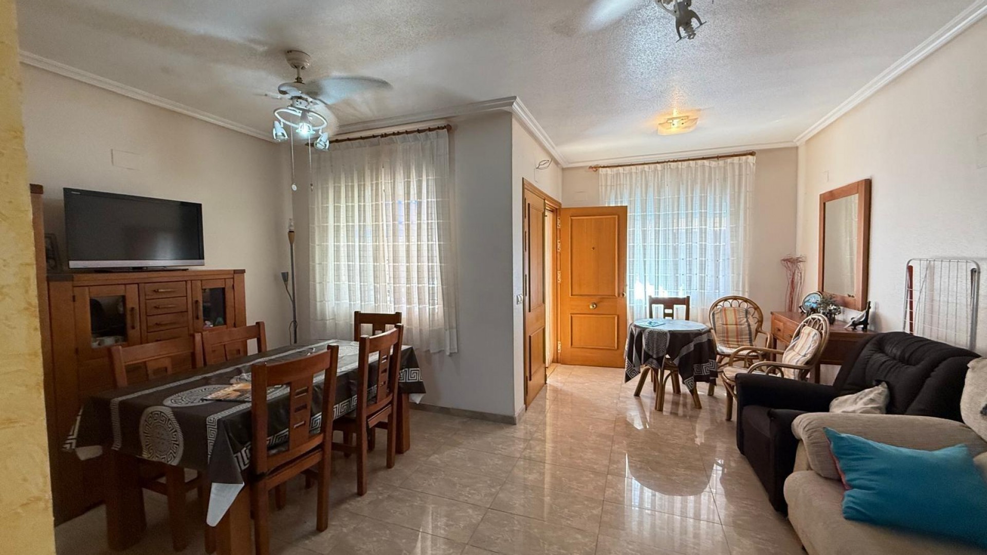 Sale - Apartment Flat -
Torrevieja - Las Piscinas Naturales