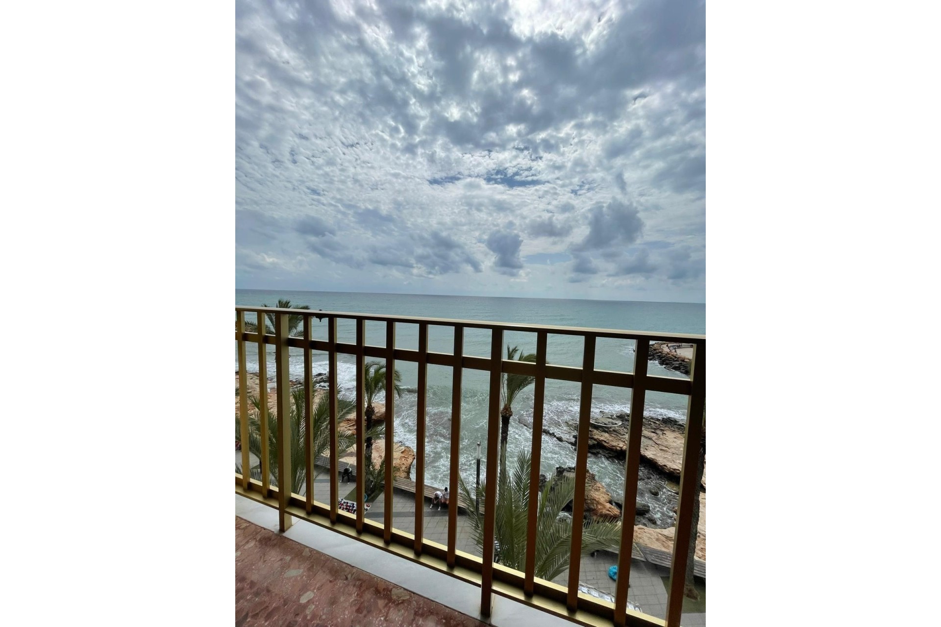 Sale - Apartment Flat -
Torrevieja - Las Piscinas Naturales