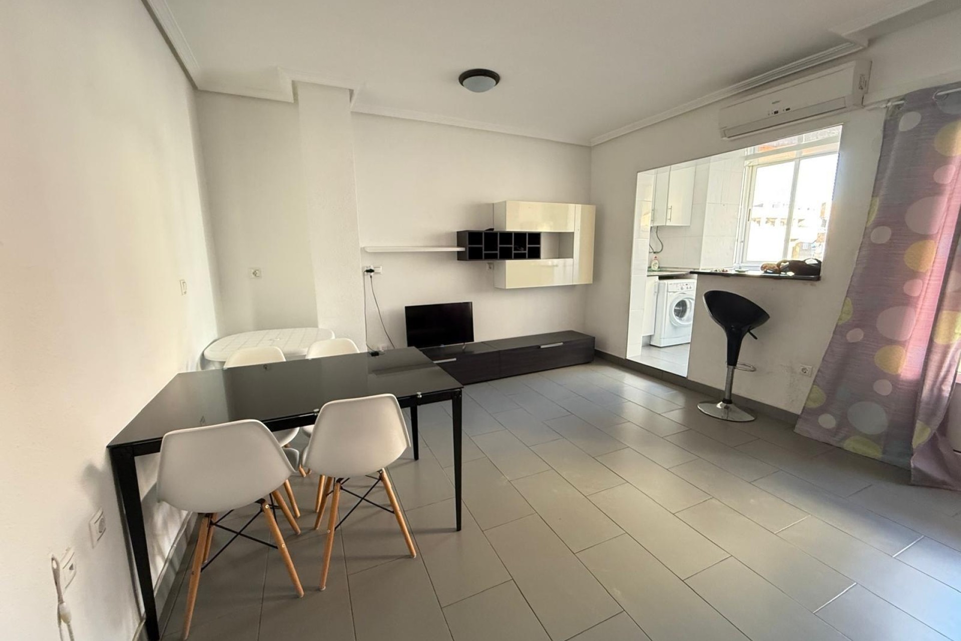 Sale - Apartment Flat -
Torrevieja - Las Piscinas Naturales