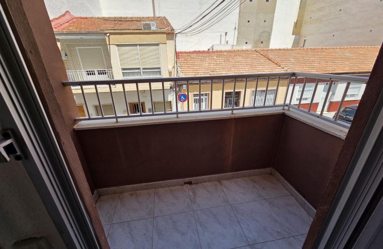 Sale - Apartment Flat -
Torrevieja - Las Piscinas Naturales