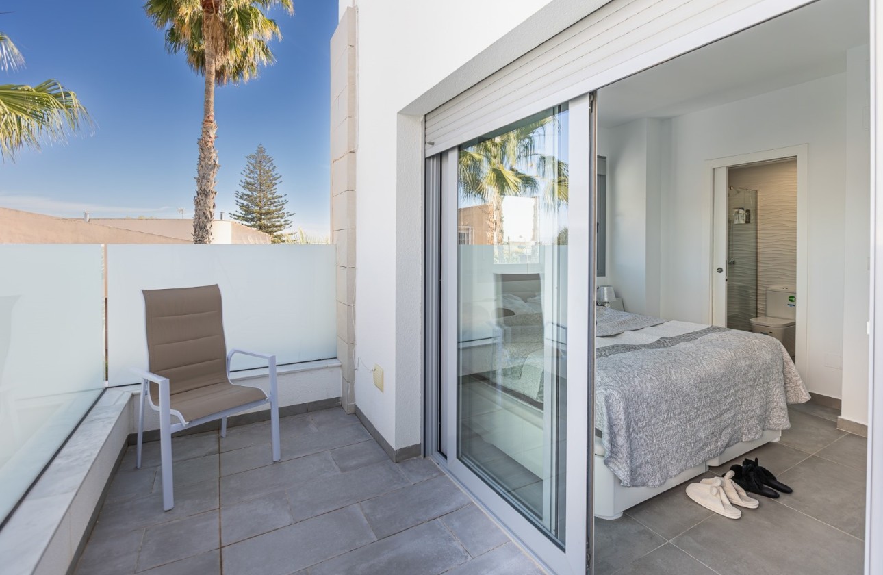 Sale - Apartment Flat -
Torrevieja - Los Locos