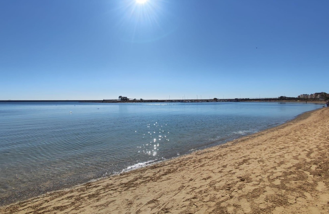 Sale - Apartment Flat -
Torrevieja - Mar azul
