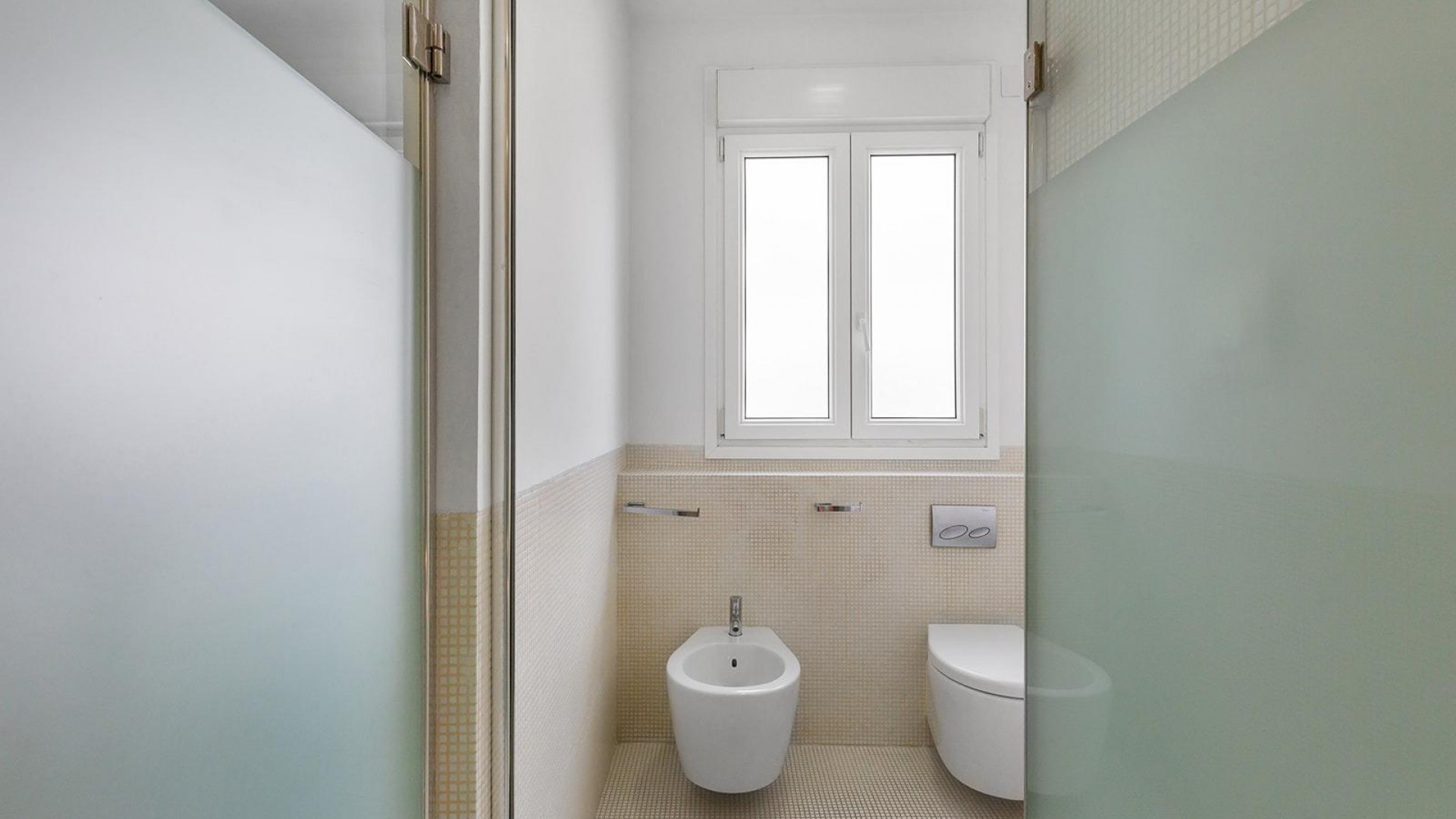 Sale - Apartment Flat -
Torrevieja - Paseo maritimo