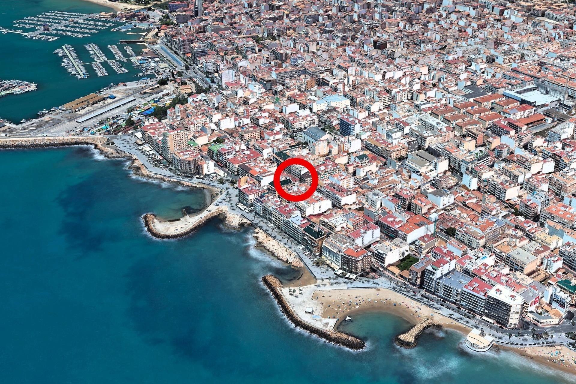 Sale - Apartment Flat -
Torrevieja - Paseo maritimo