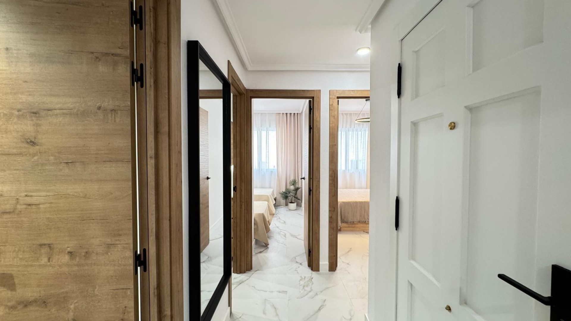 Sale - Apartment Flat -
Torrevieja - Playa de los locos